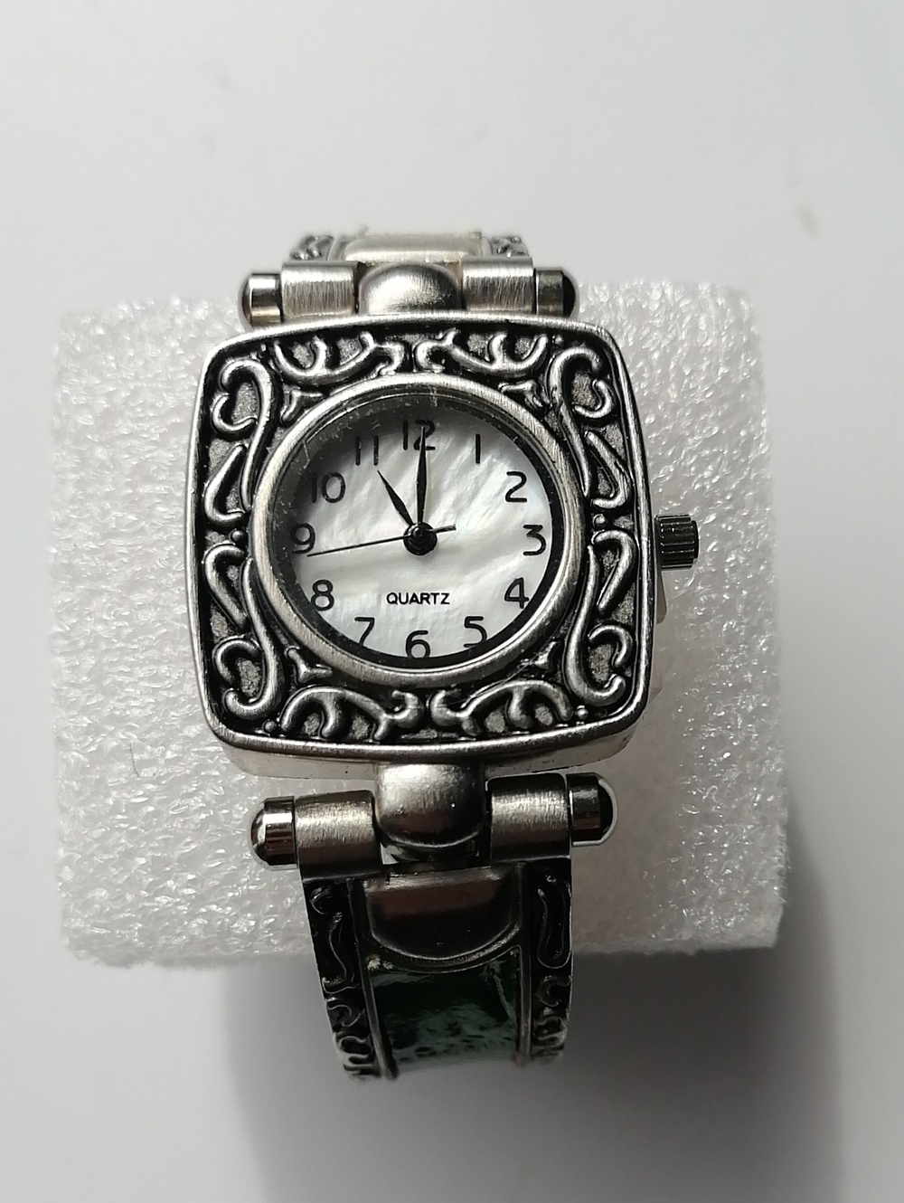 Analog Wristwatch Hinged Cuff Quartz Silvertone Ornate Design Green Inlay Accent